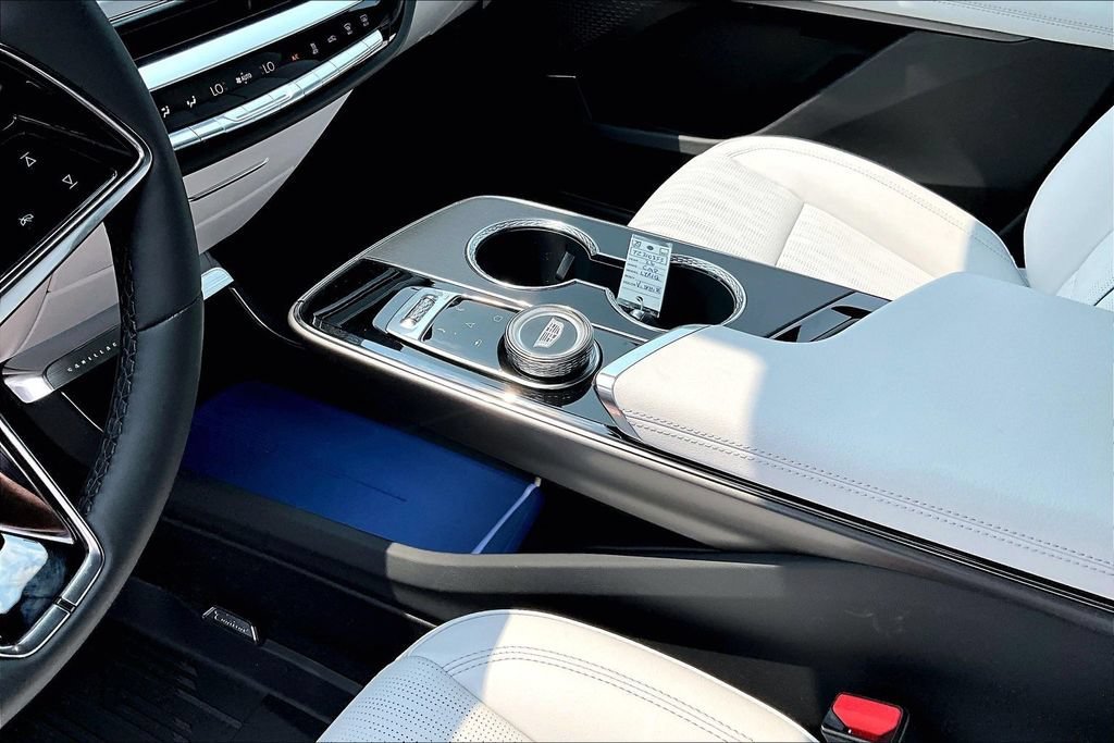 New 2026 Cadillac Lyriq Sport w/ LPO, Floor Liner Package AWD/4WD image 8