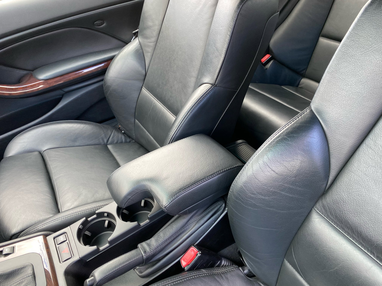 Used 2004 BMW 330Ci Convertible image 37