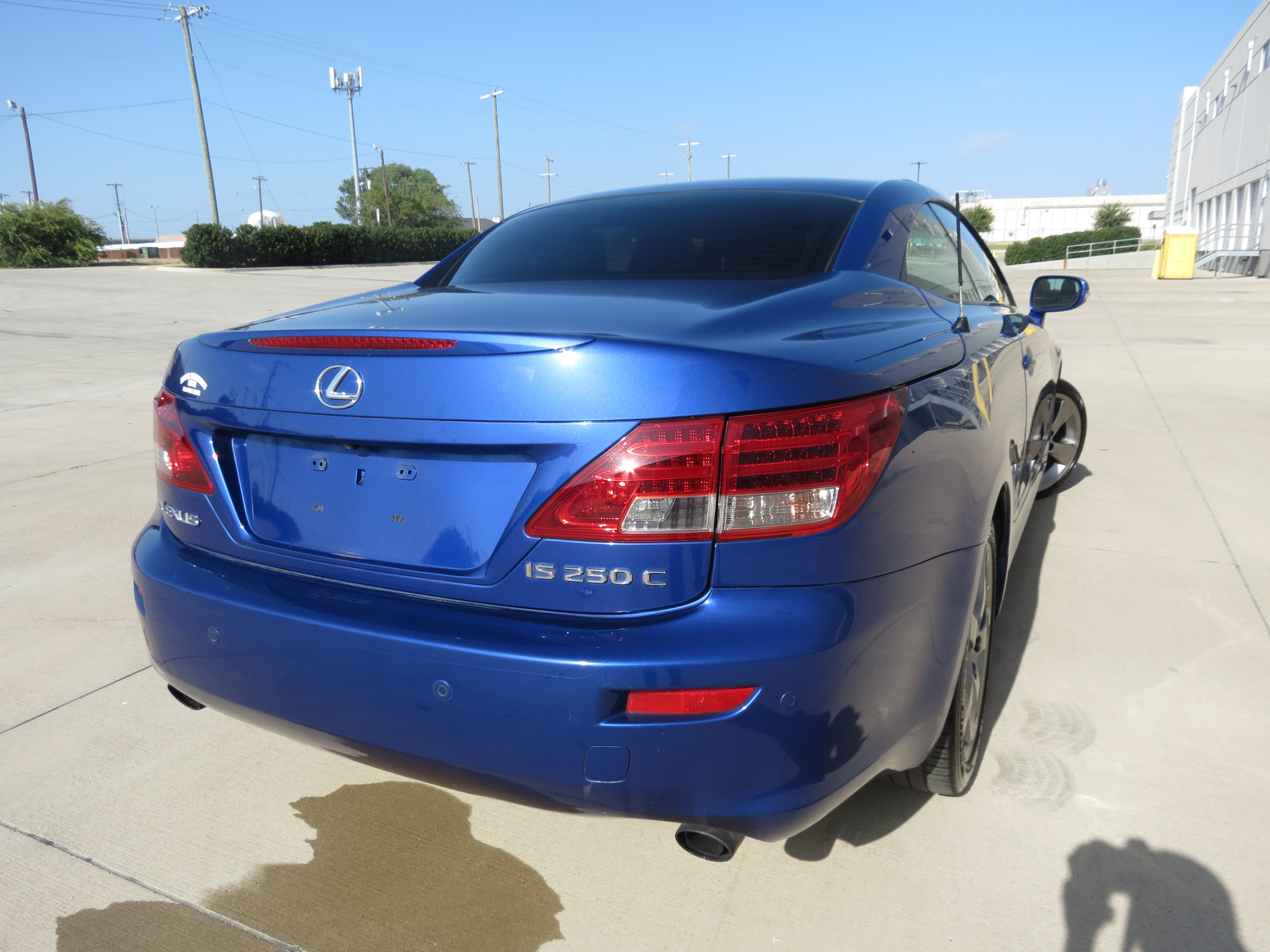 Used 2010 Lexus IS 250C RWD image 4
