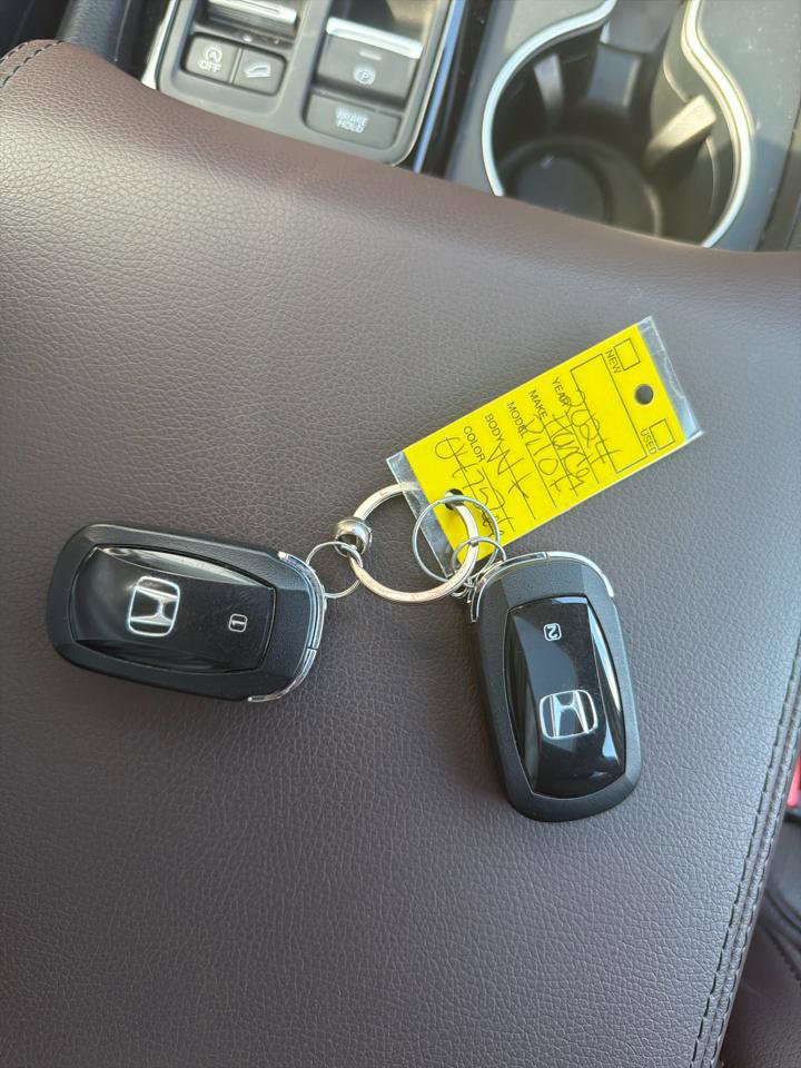 Used 2024 Honda Pilot Elite image 32