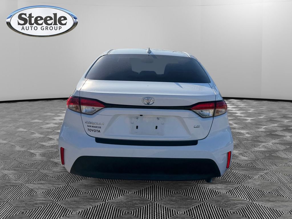 Used 2024 Toyota Corolla LE image 4
