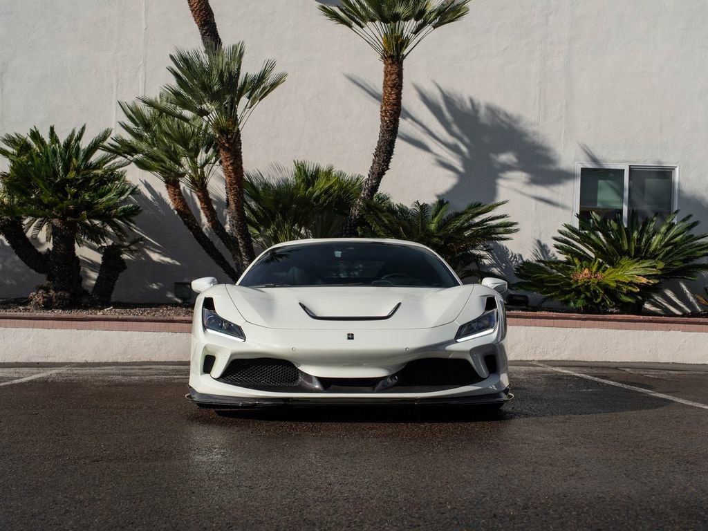 Used 2020 Ferrari F8 Tributo image 2