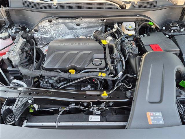 New 2026 Chevrolet Trax LT w/ Sunroof Package FWD image 16