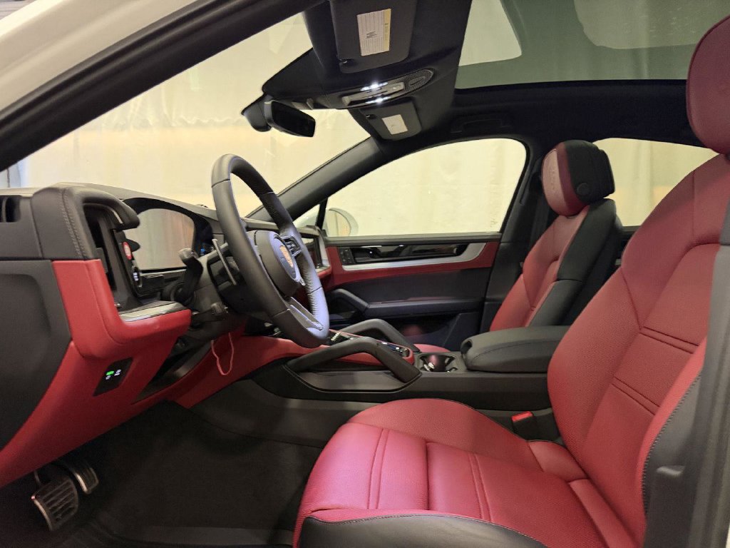 New 2026 Porsche Cayenne S AWD/4WD image 5