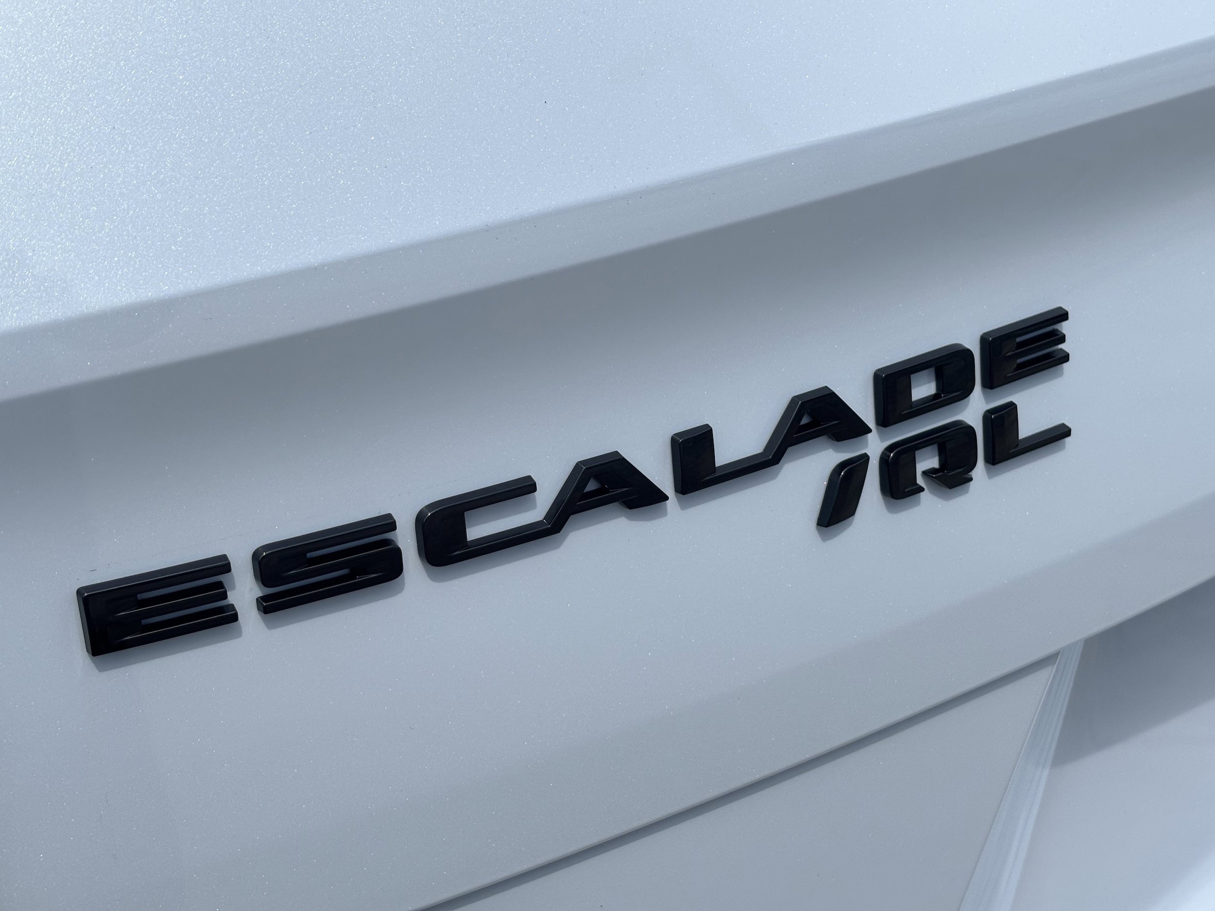 New 2026 Cadillac Escalade IQL Sport 2 w/ LPO, ONYX Package AWD/4WD image 11