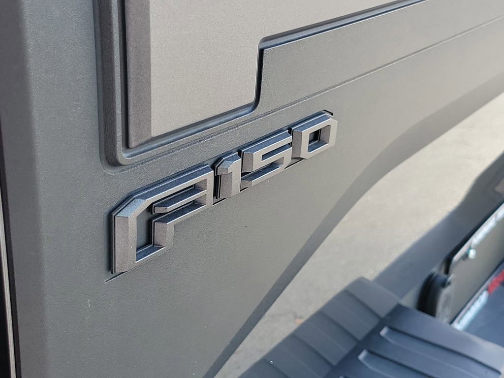 Used 2019 Ford F150 Raptor w/ Equipment Group 802A Luxury image 13