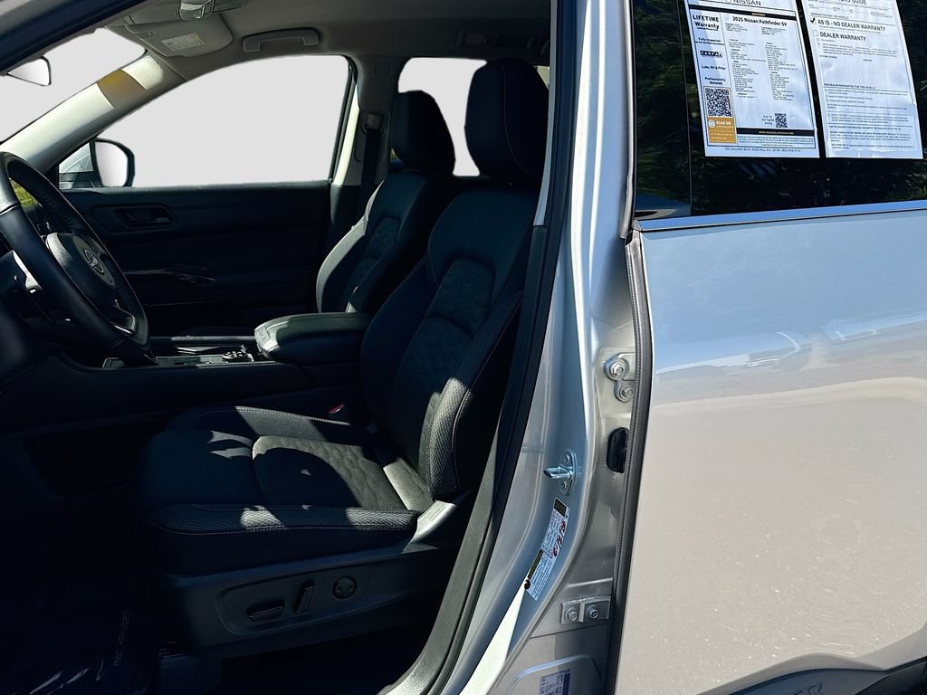 Certified 2025 Nissan Pathfinder SV AWD/4WD image 23