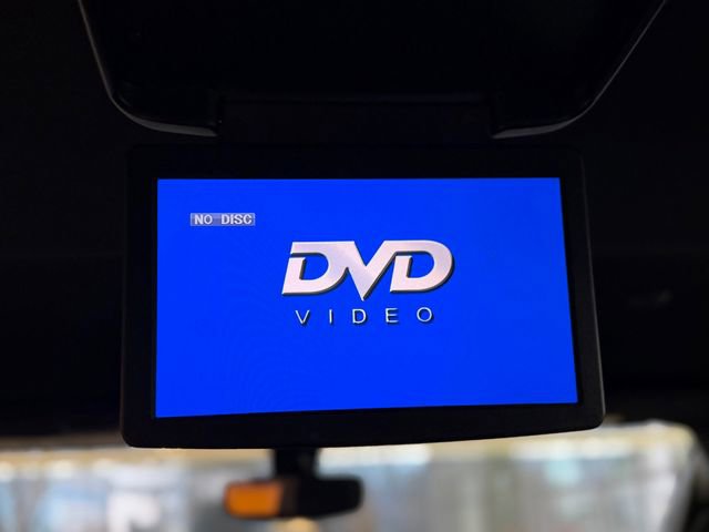 Used 2019 Chrysler Pacifica Touring Plus w/ S Appearance Package FWD image 36
