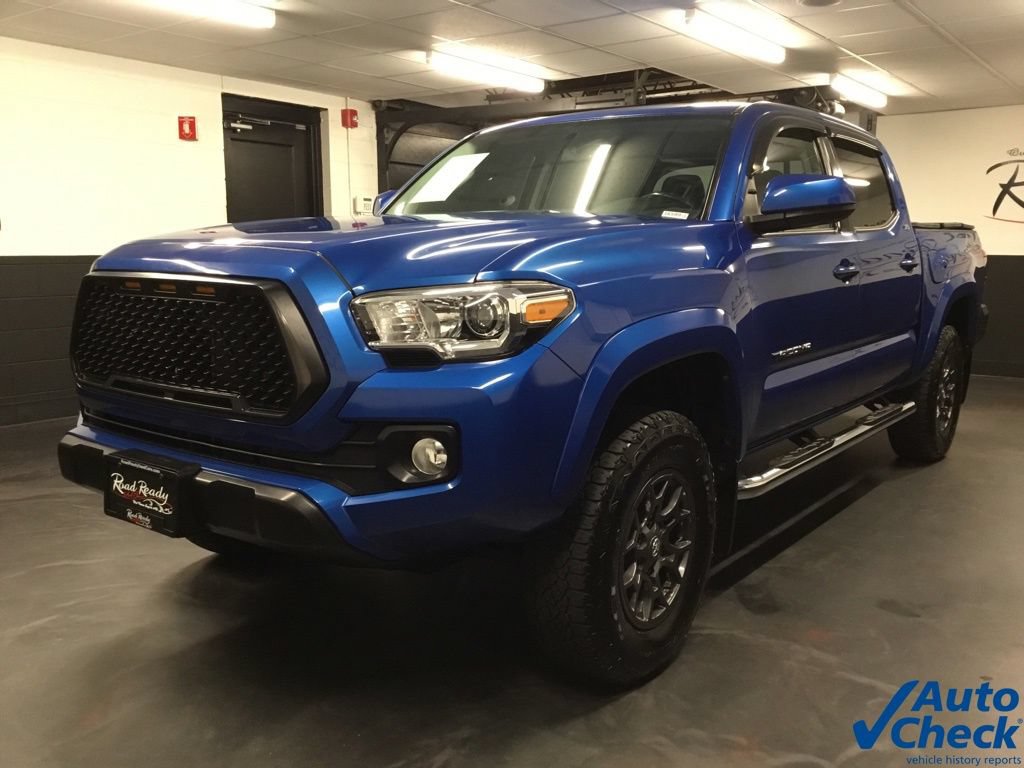 Used 2017 Toyota Tacoma SR5 w/ Tow Package AWD/4WD image 5