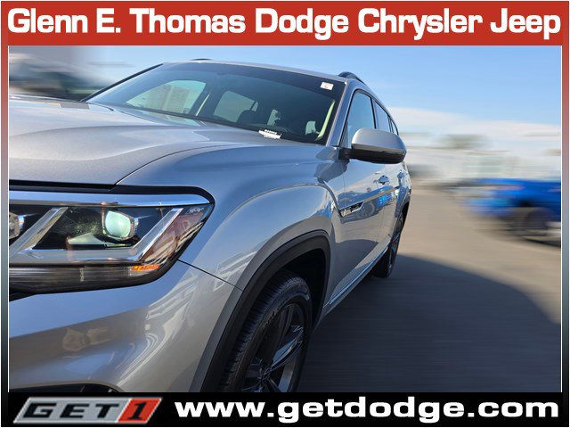 Used 2021 Volkswagen Atlas SE w/ Panoramic Sunroof Package FWD image 4