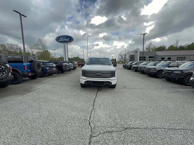 Certified 2023 Ford F150 Lightning XLT w/ Max Trailer Tow Package AWD/4WD image 9