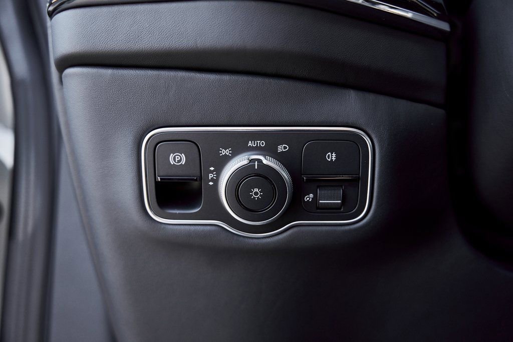 Used 2025 Aston Martin DBX 707 image 56