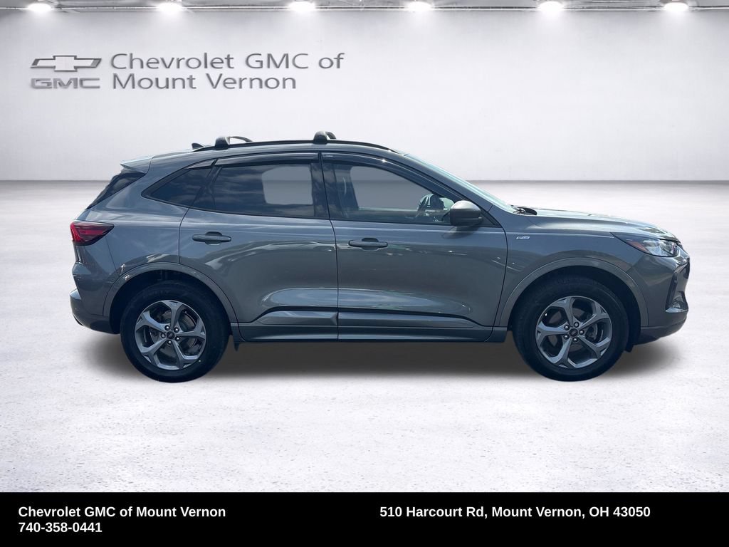 Used 2023 Ford Escape ST-Line w/ Tech Pack #1 AWD/4WD image 7