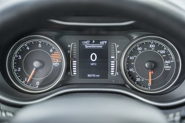 Used 2019 Jeep Cherokee Latitude Plus AWD/4WD image 44