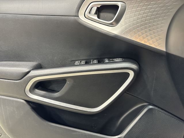 Used 2024 Kia Soul LX w/ Option Group 015 image 21