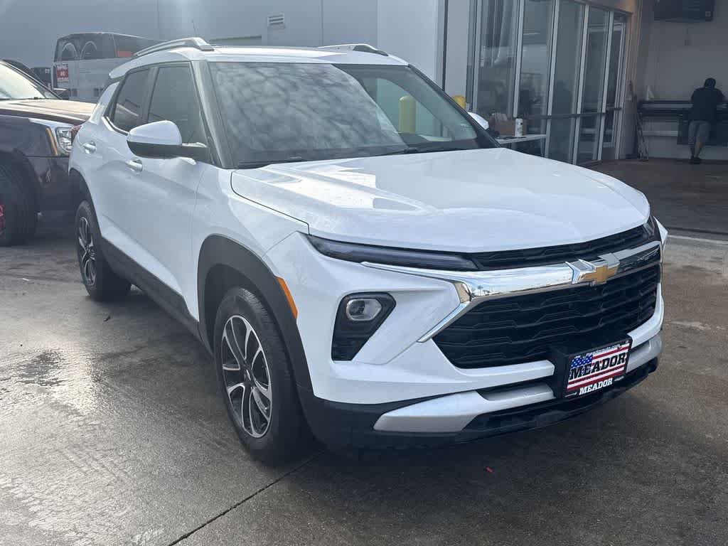 Used 2025 Chevrolet TrailBlazer LT FWD image 6
