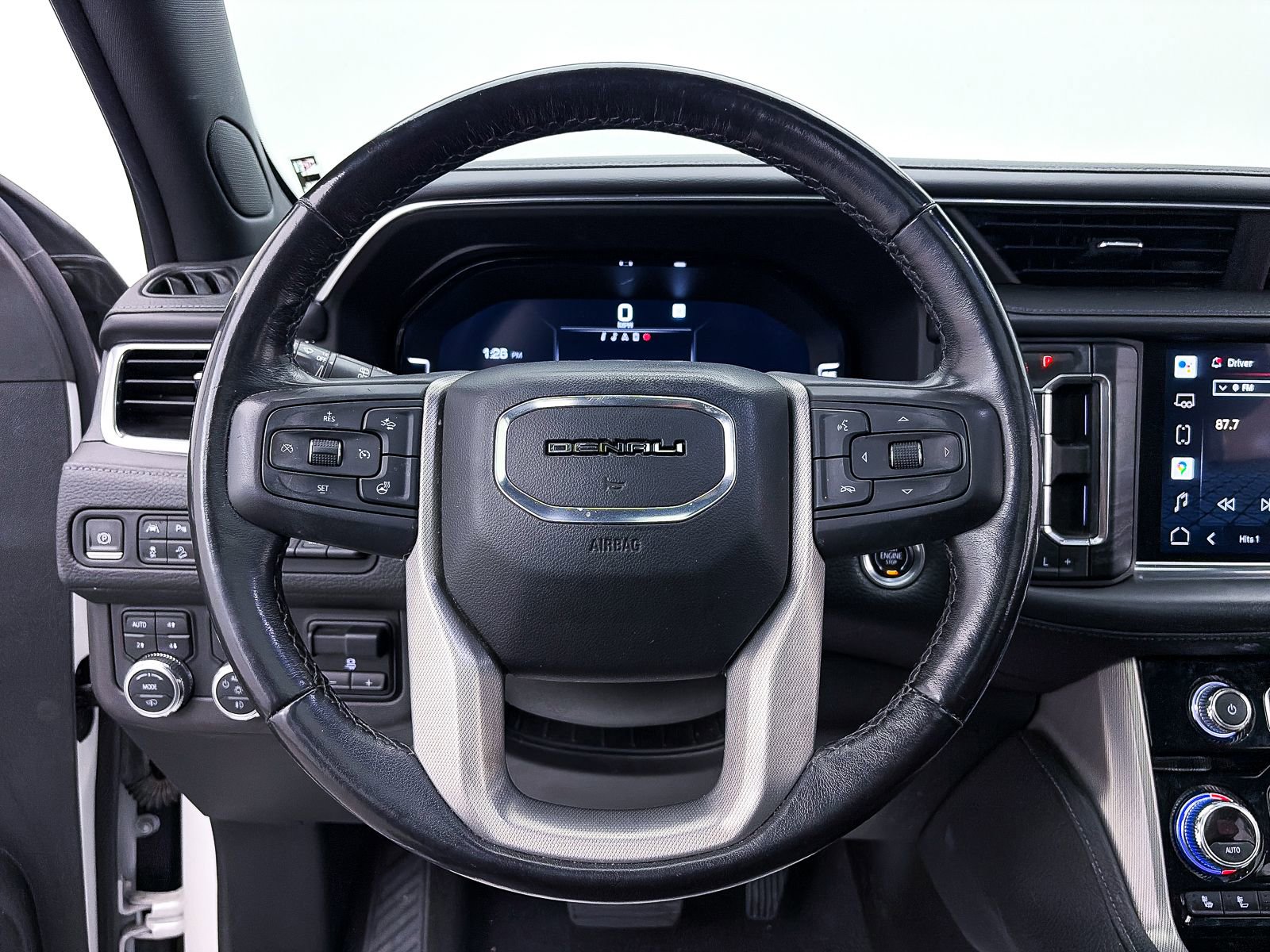 Used 2022 GMC Yukon XL Denali w/ Denali Ultimate Package image 35