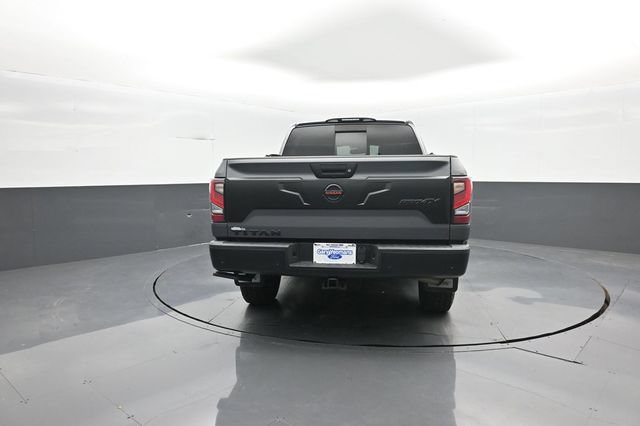 Used 2021 Nissan Titan PRO-4X w/ Pro-4x Convenience Package AWD/4WD image 7