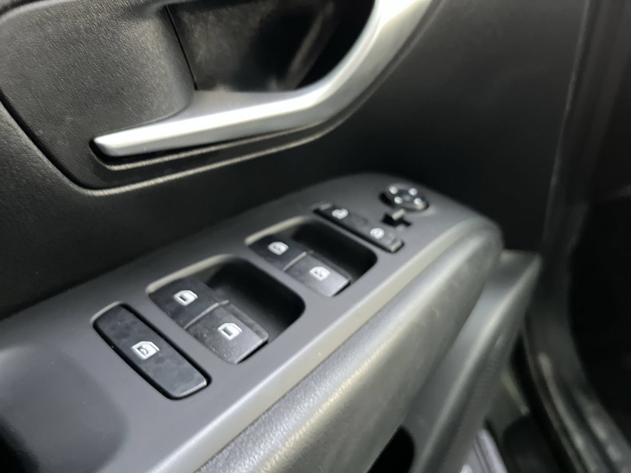 Used 2023 Hyundai Tucson SEL w/ Convenience Package AWD/4WD image 3