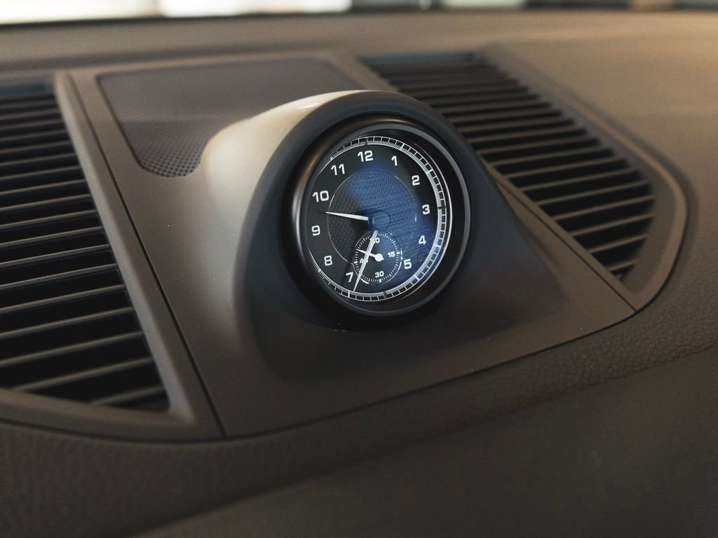 New 2025 Porsche Macan image 22