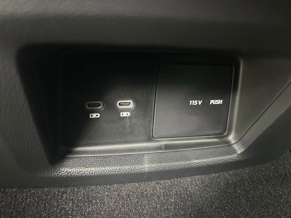 New 2026 Volkswagen Atlas SE image 44