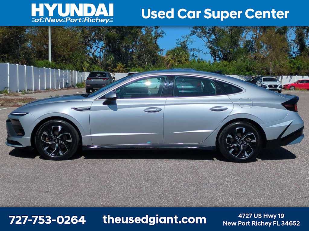 Used 2025 Hyundai Sonata SEL AWD/4WD image 2