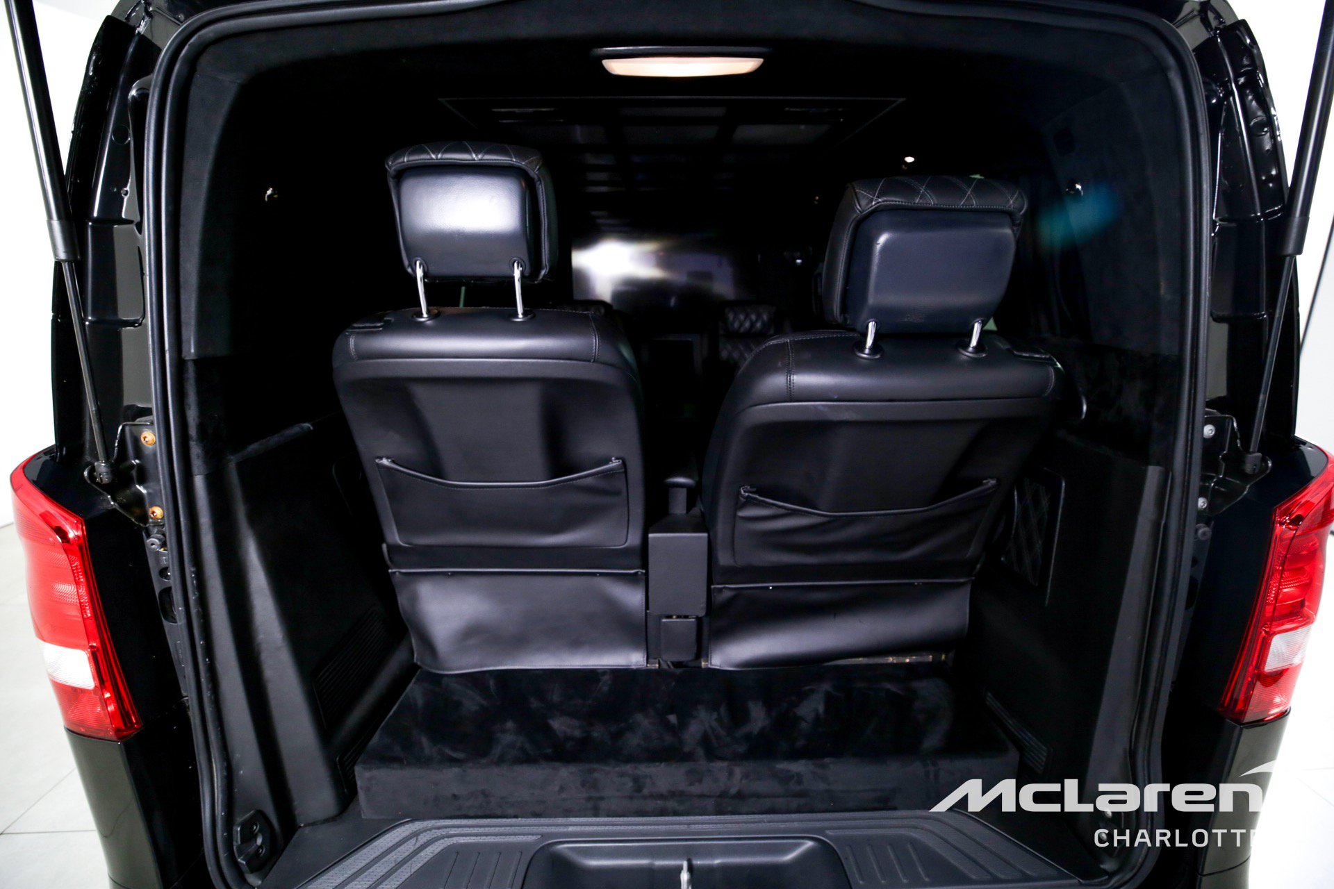 Used 2018 Mercedes-Benz Metris Passenger image 16