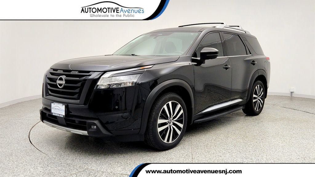 Used 2023 Nissan Pathfinder Platinum w/ Lighting Package (N93) image 1