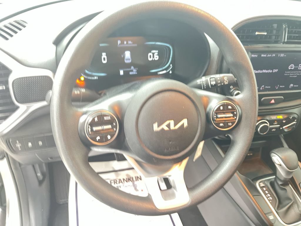 Certified 2024 Kia Soul LX w/ Option Group 015 FWD image 18