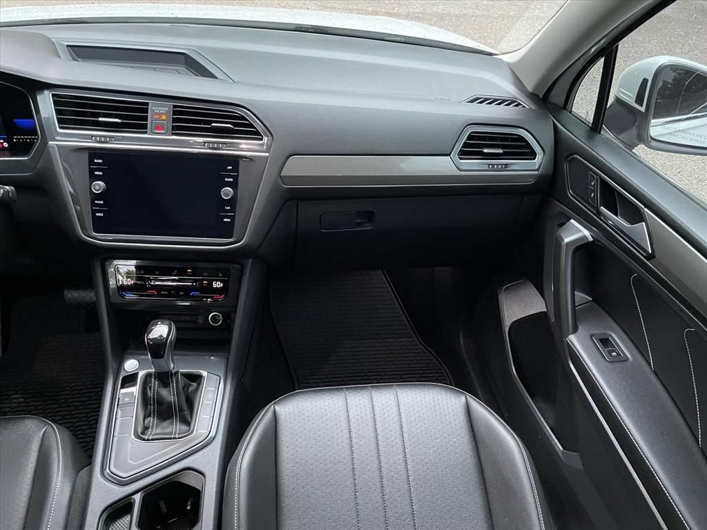Used 2022 Volkswagen Tiguan SE FWD image 8