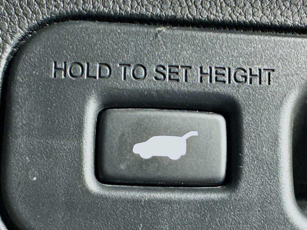 Certified 2024 Honda Pilot TrailSport image 35