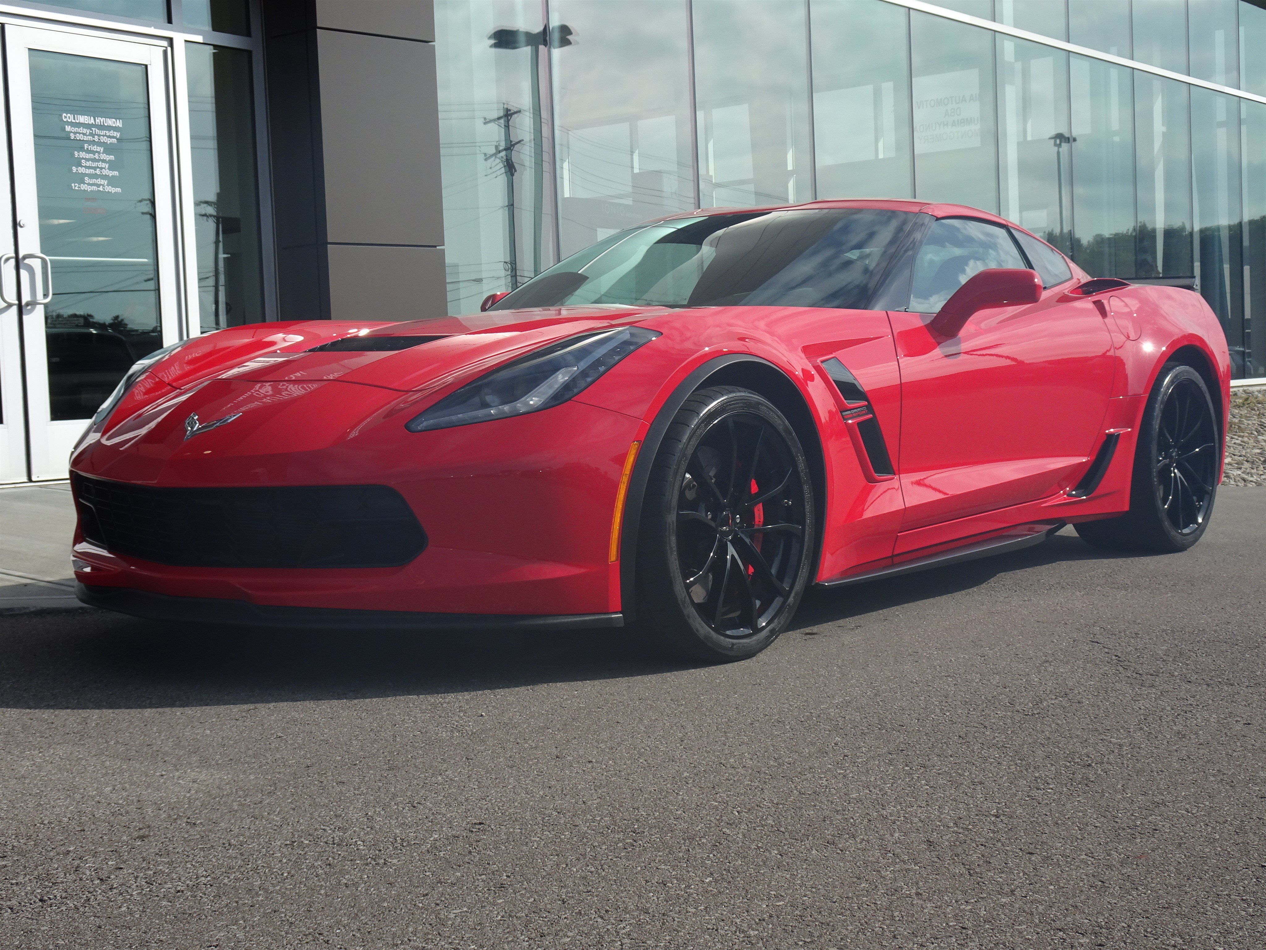 Used 2019 Chevrolet Corvette Grand Sport RWD image 1