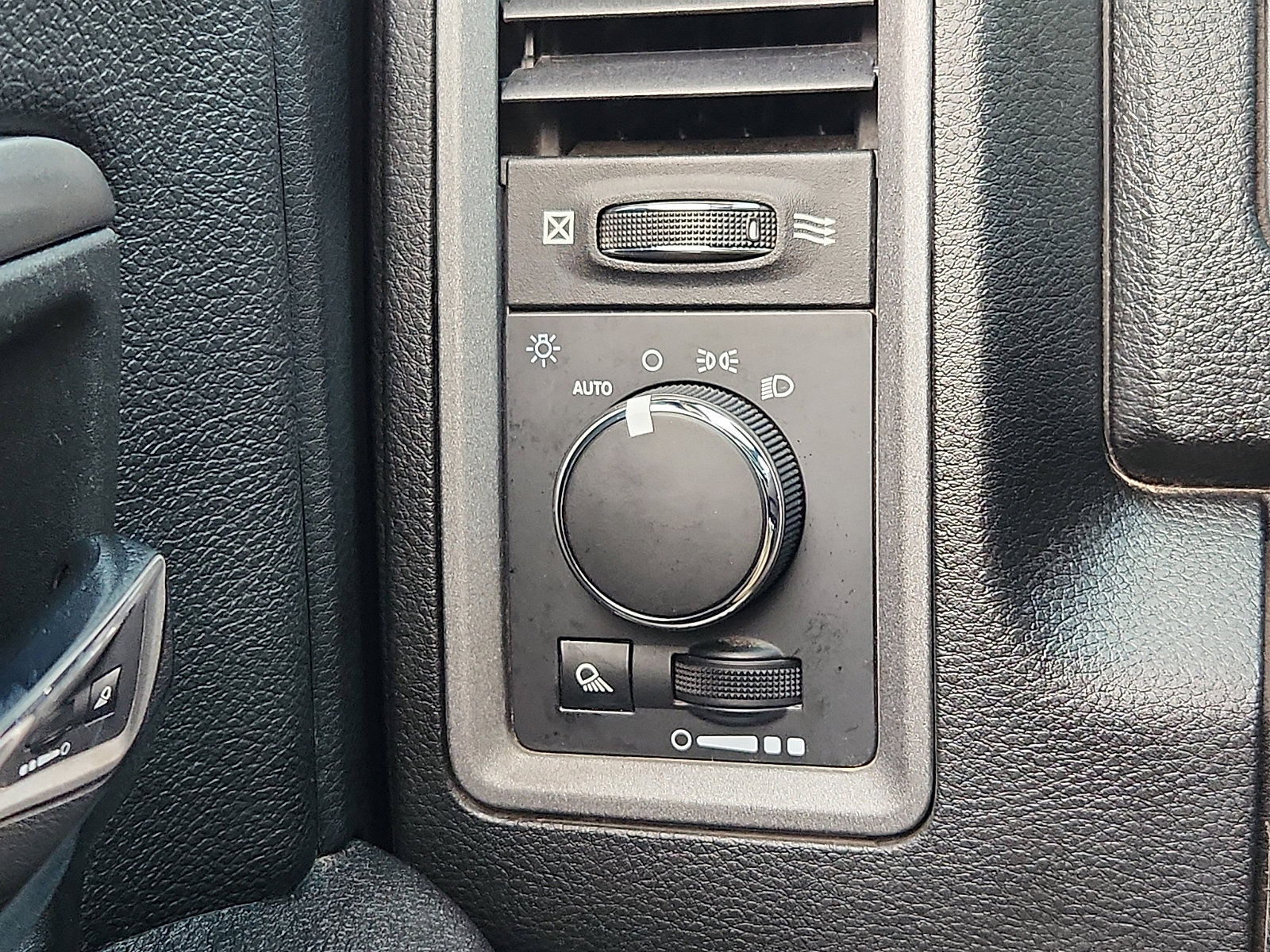 Certified 2021 RAM 1500 Tradesman w/ Popular Equipment Group image 23