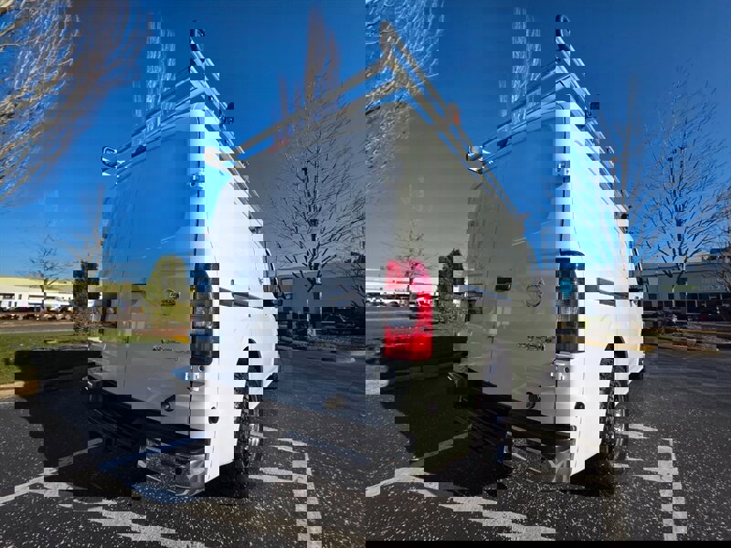 Used 2018 Nissan NV 3500 SL w/ Navigation Package image 12