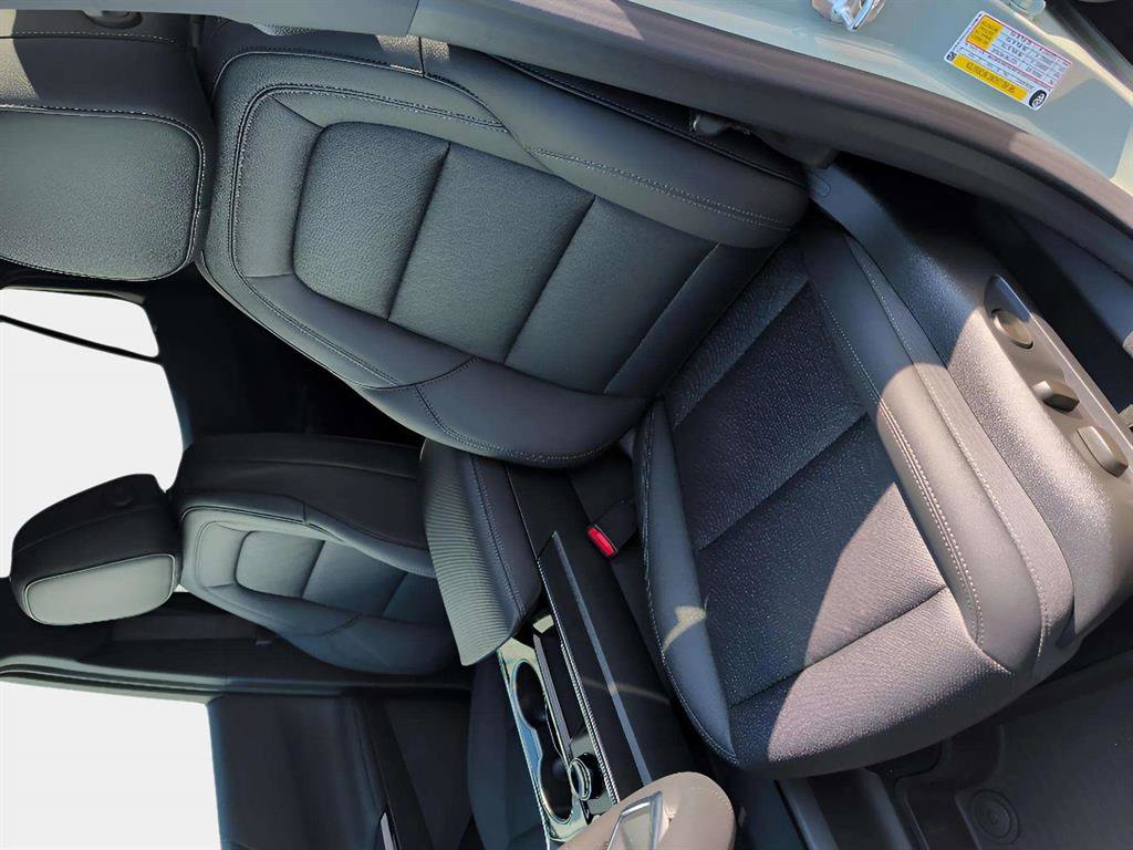 New 2026 Chevrolet Equinox LT w/ Convenience Package II image 9