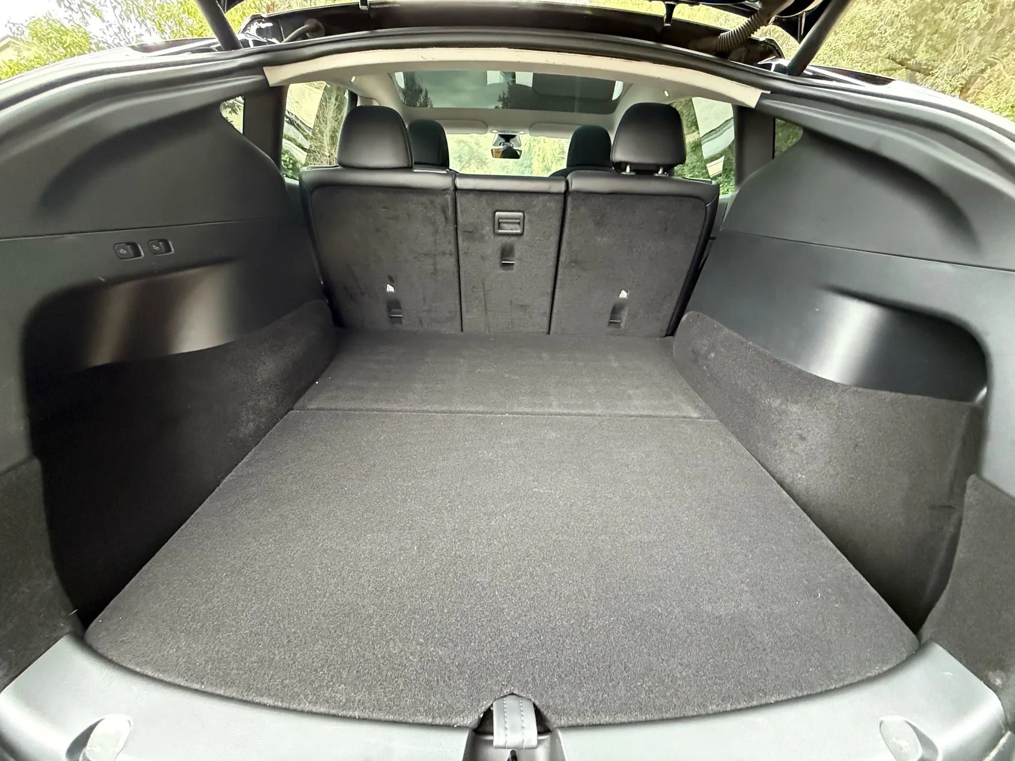 Used 2022 Tesla Model Y Performance image 41