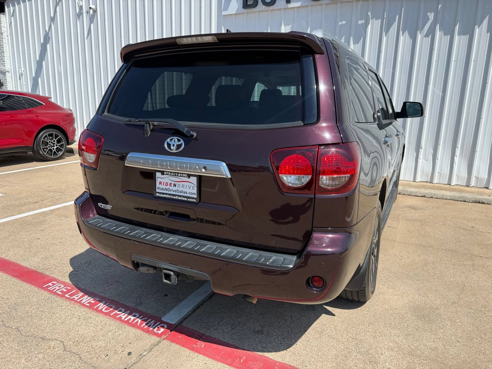 Used 2018 Toyota Sequoia Limited w/ Safety & Convenience Package RWD image 6