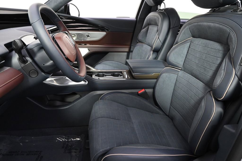 New 2026 Lincoln Nautilus Black Label w/ Jet Appearance Package AWD/4WD image 13