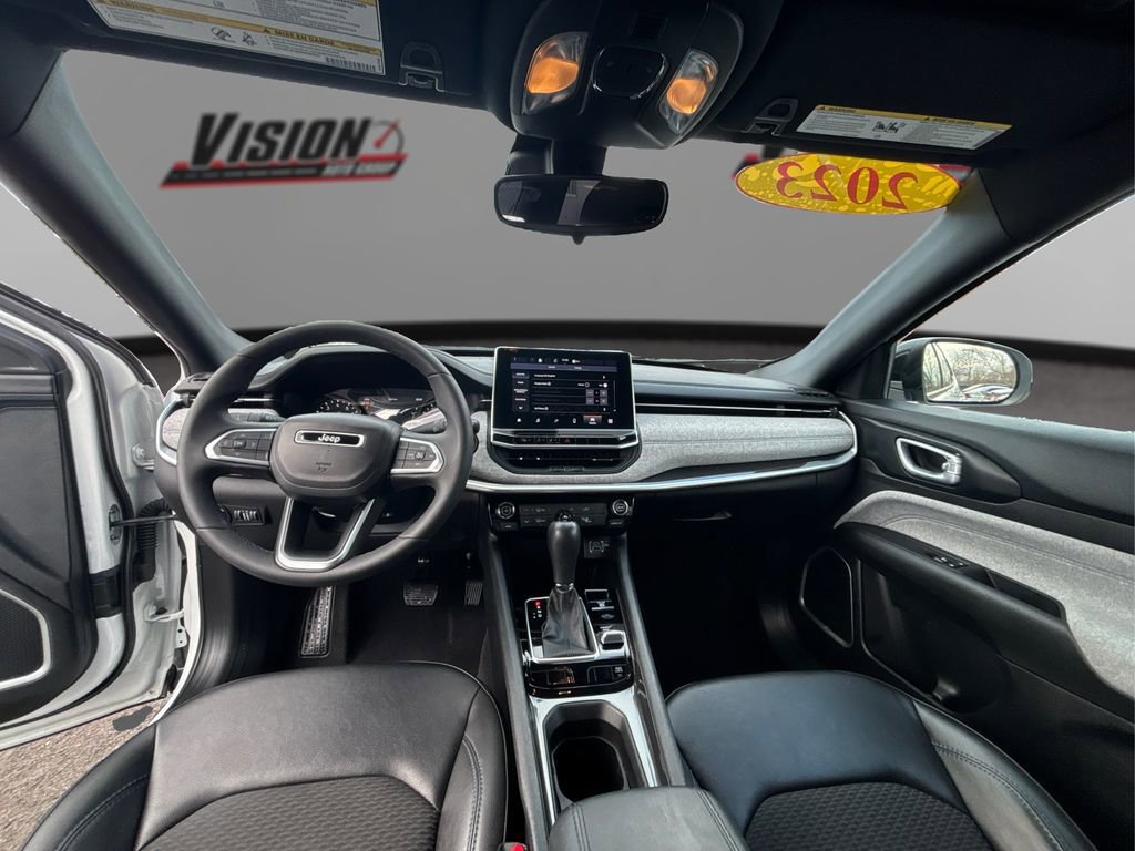 Used 2023 Jeep Compass Latitude image 26