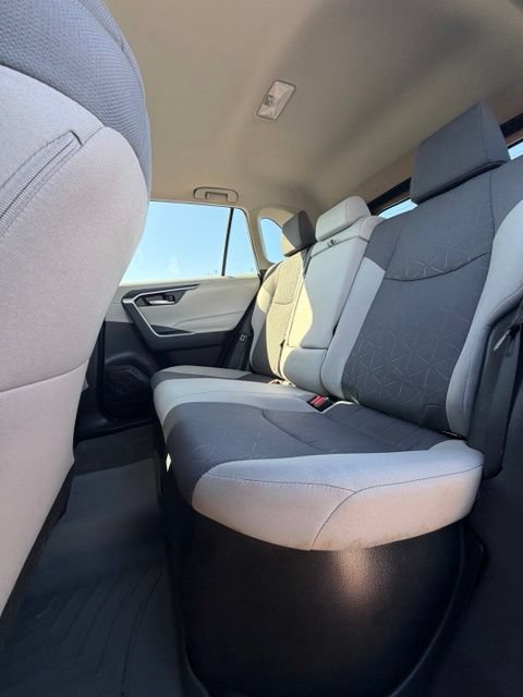 Used 2021 Toyota RAV4 XLE w/ Convenience Package AWD/4WD image 10