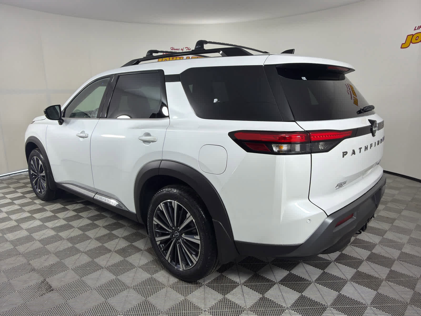 New 2026 Nissan Pathfinder Platinum w/ Cargo Package image 3