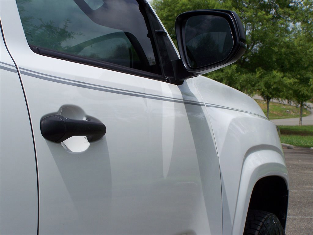 Used 2023 Toyota Tacoma SR image 37