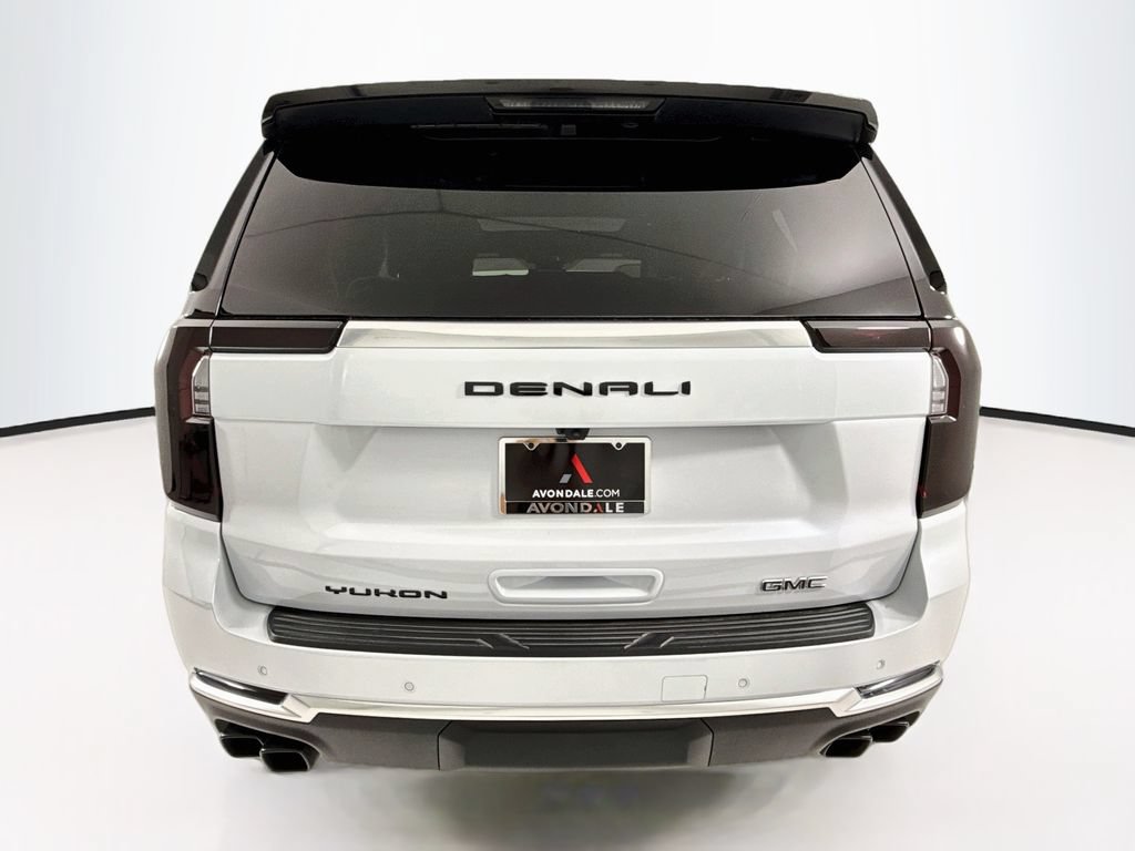 Used 2026 GMC Yukon Denali w/ Sun & Power Step Package AWD/4WD image 10
