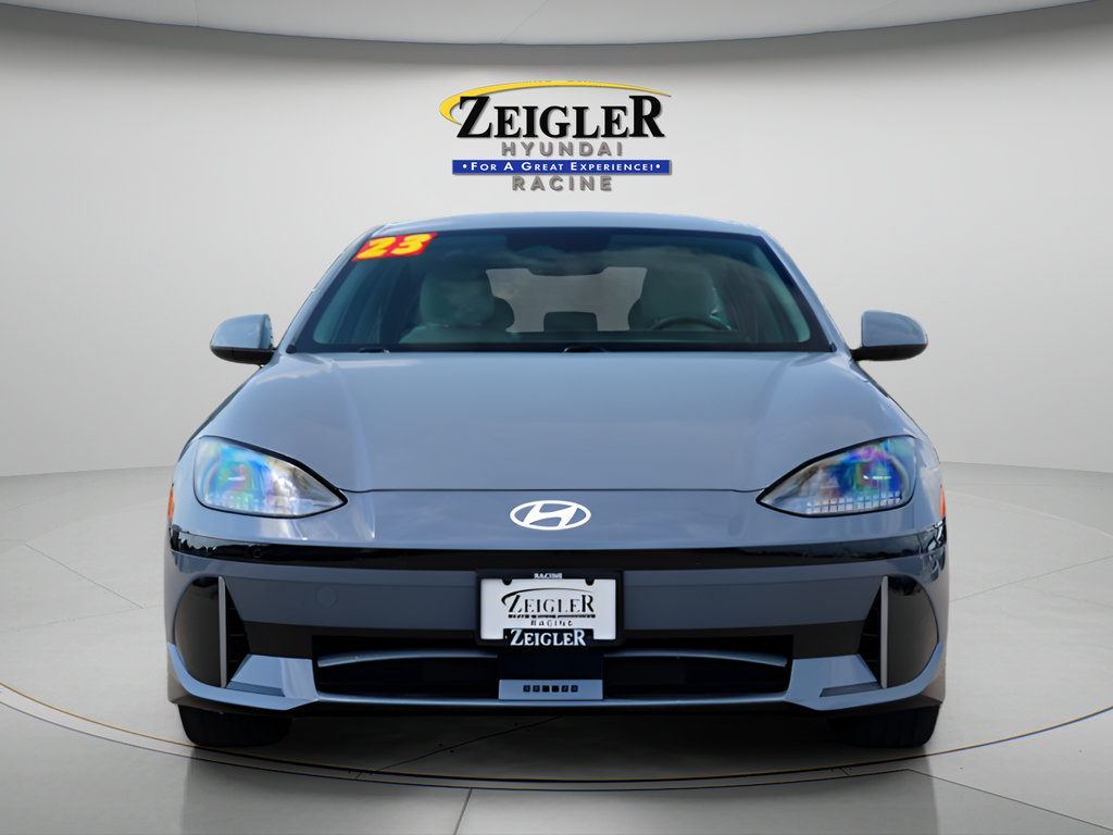 Used 2023 Hyundai Ioniq 6 SEL AWD/4WD image 2