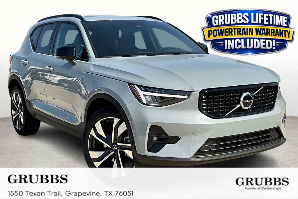 New 2026 Volvo XC40 B4 Plus w/ Protection Package Premier