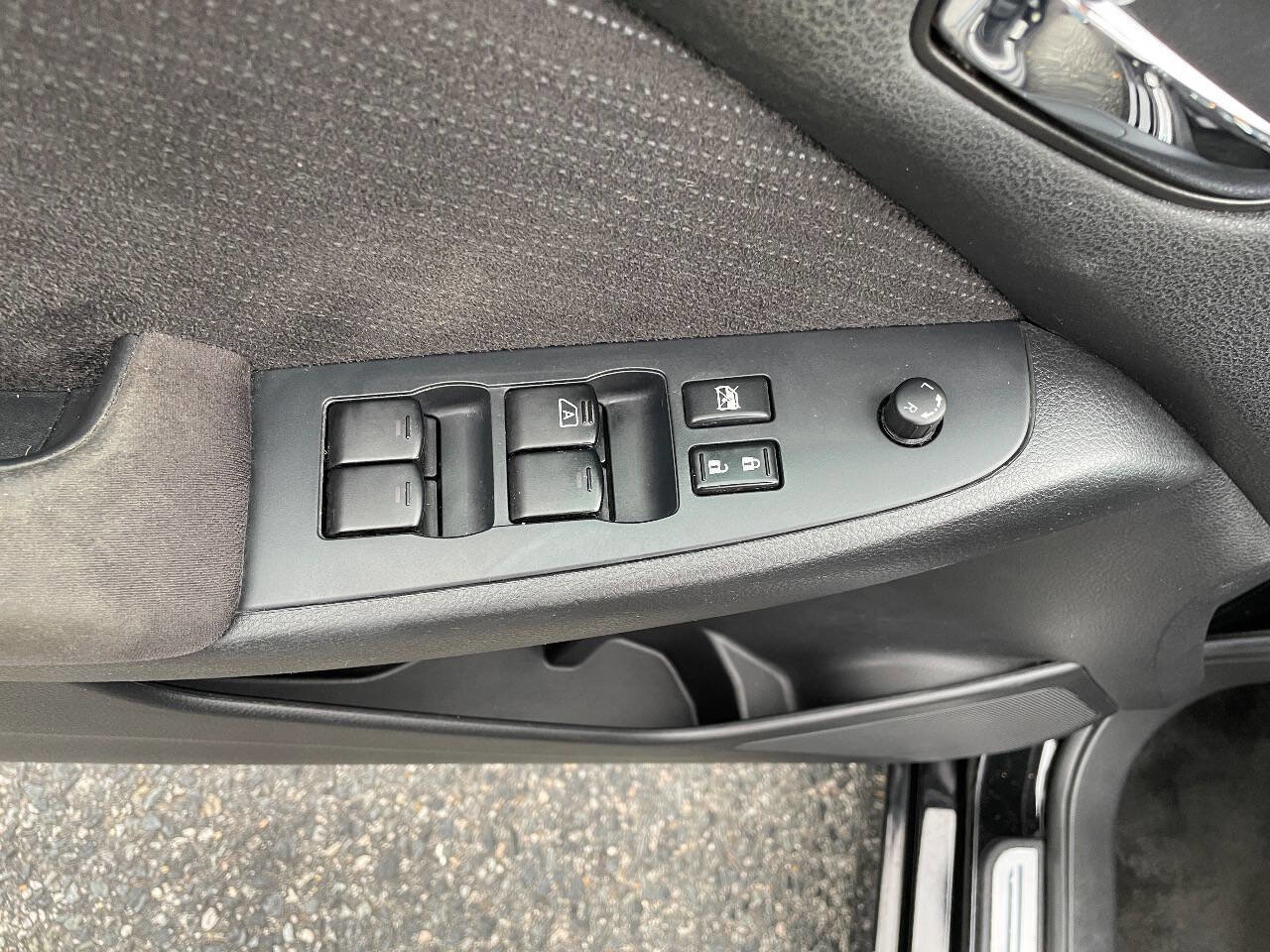 Used 2011 Nissan Altima 2.5 S image 29