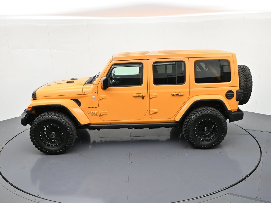 Used 2021 Jeep Wrangler Unlimited Sahara AWD/4WD image 18