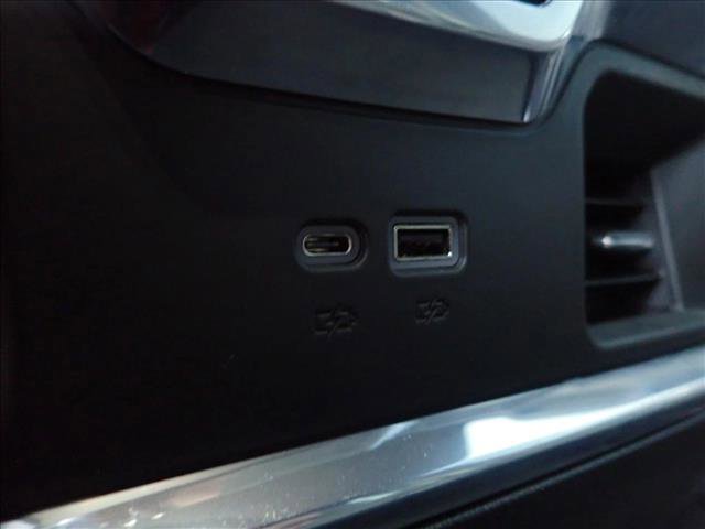 Used 2022 Chevrolet Silverado 1500 High Country w/ High Country Premium Package image 12