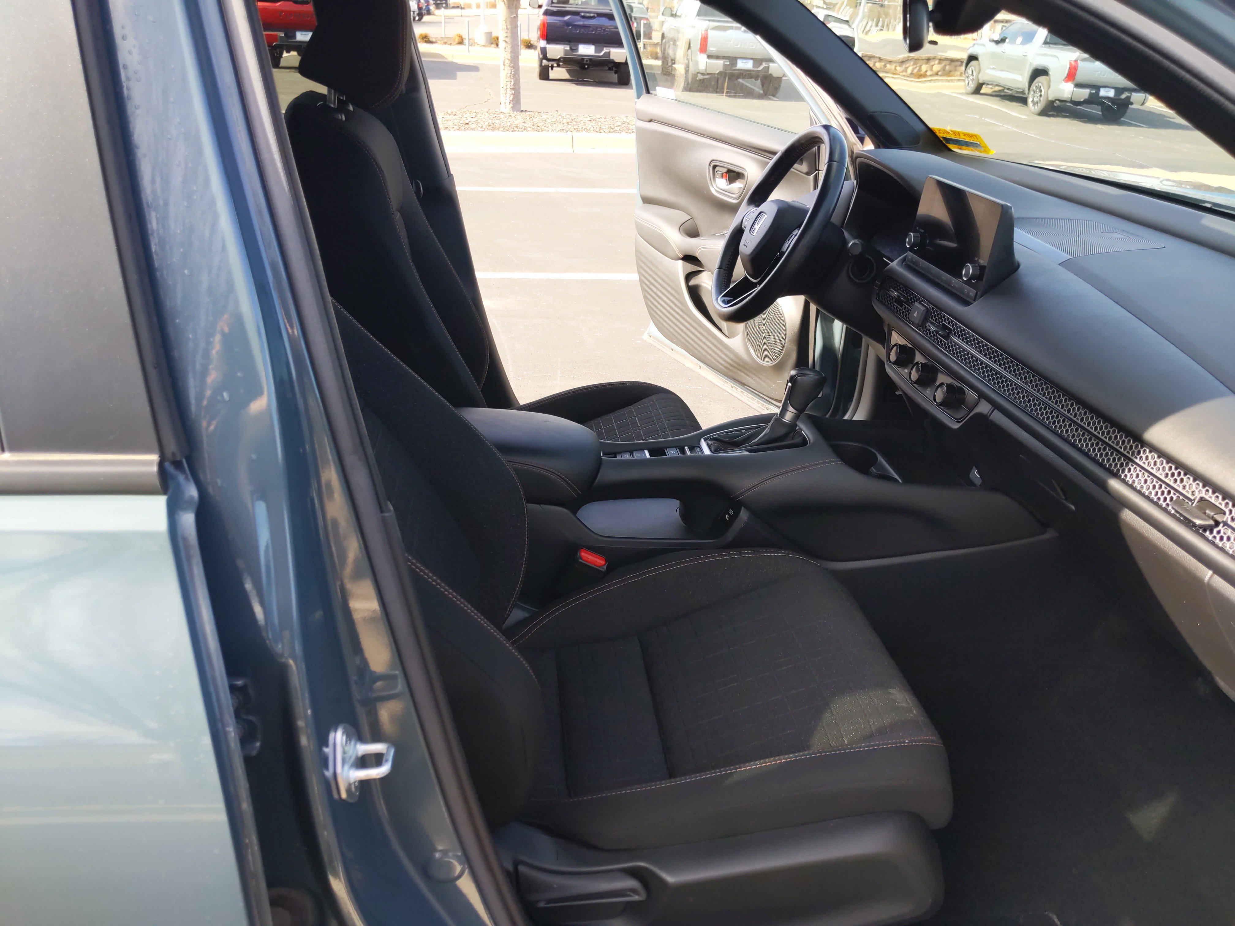 Used 2024 Honda HR-V Sport image 32