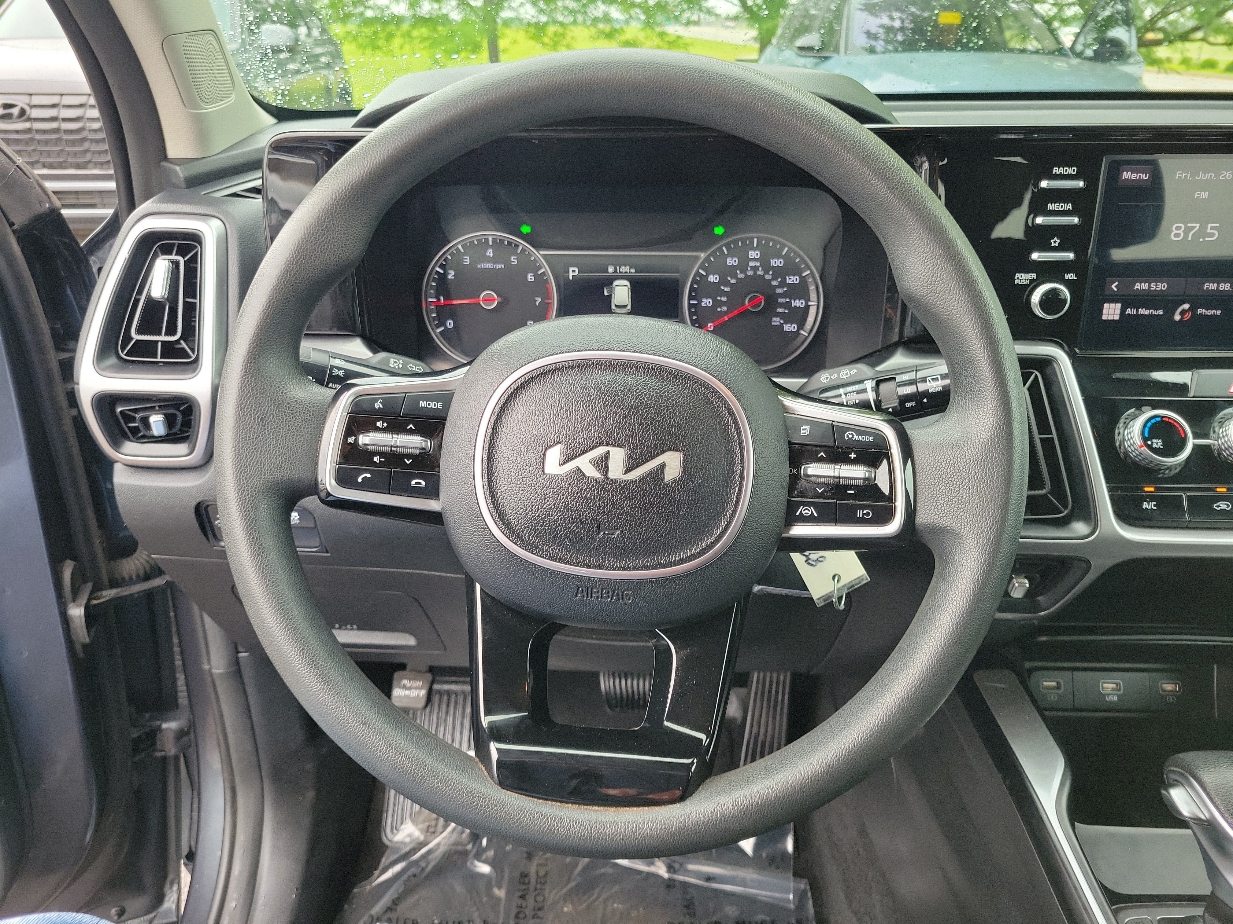 Used 2023 Kia Sorento LX AWD/4WD image 21